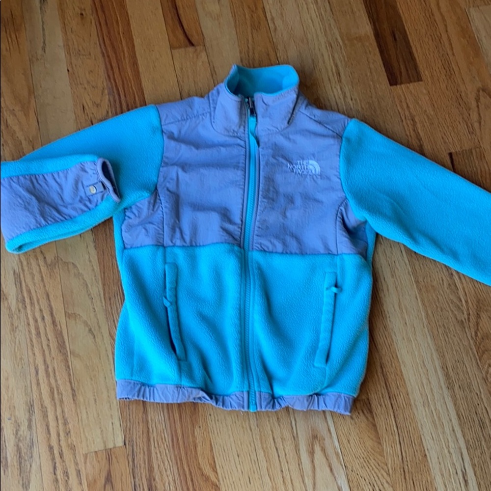 GUC Kids girls North Face fleece size Small 7/8